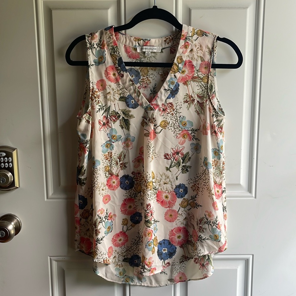 Rose + Olive floral top, size small.